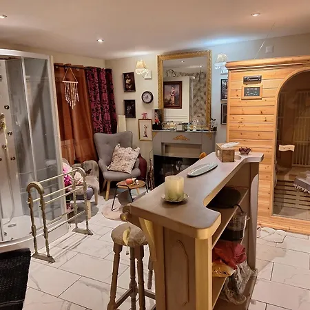 O Rendez-vous De La Baie-salle De Bien-etre- Sauna-balneo